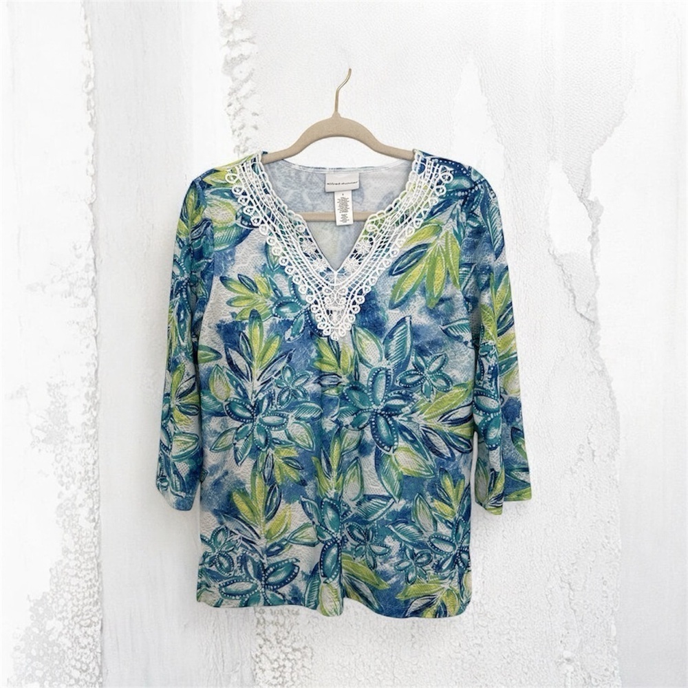 Alfred Dunner Waikiki Printed Lace-Trim Top with 3/4 sleeves size S